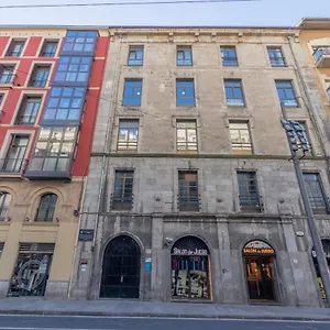https://amplio-y-elegante-en-casco-viejo-con-parking.sansebastianhotels.net